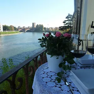 Casa Archi - Balcone Sul Fiume Apartman