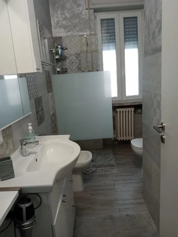 B&B Girasole Verona 0*,  Italy